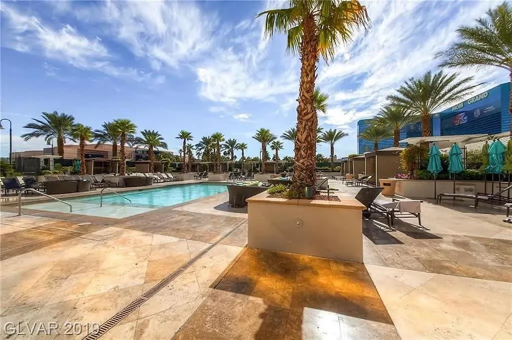 Apartment Beautiful Strip View Studio W Balcony 02807 Las Vegas