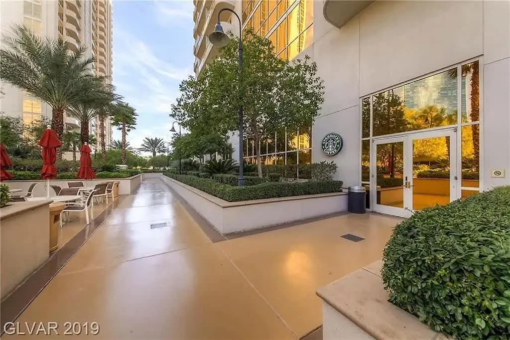 Beautiful Strip View Studio W Balcony 02807 Las Vegas