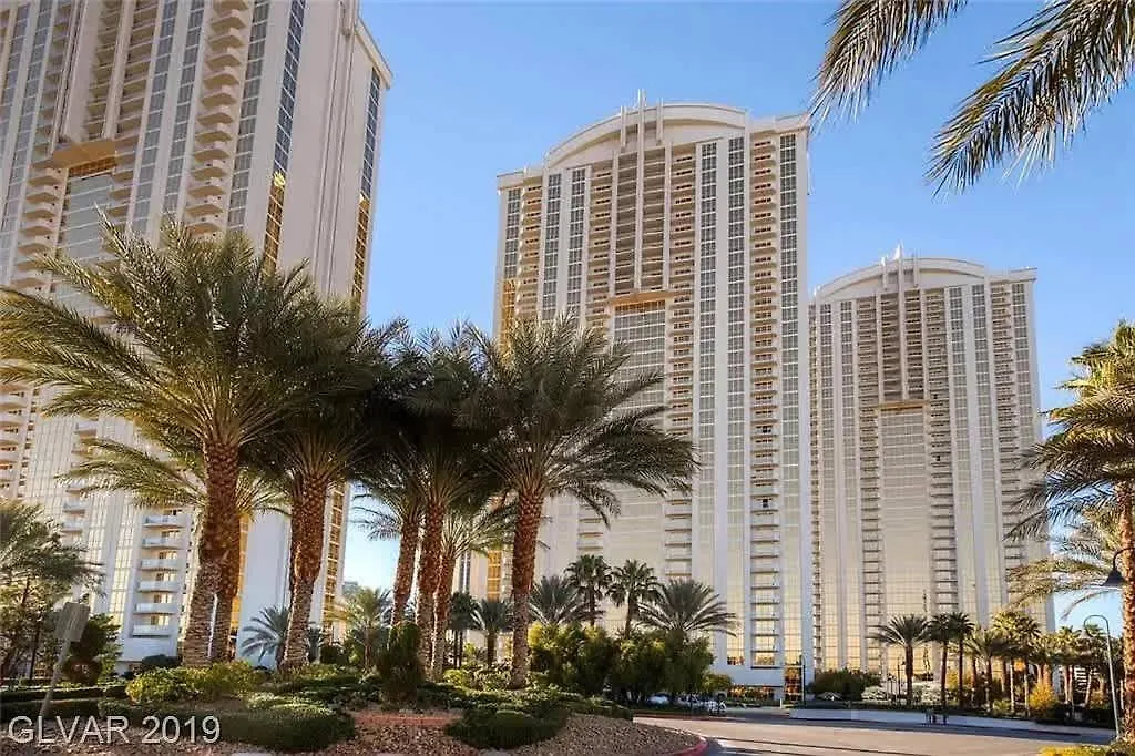 Beautiful Strip View Studio W Balcony 02807 Las Vegas