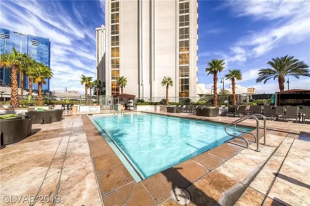 Apartment Beautiful Strip View Studio W Balcony 02807 Las Vegas