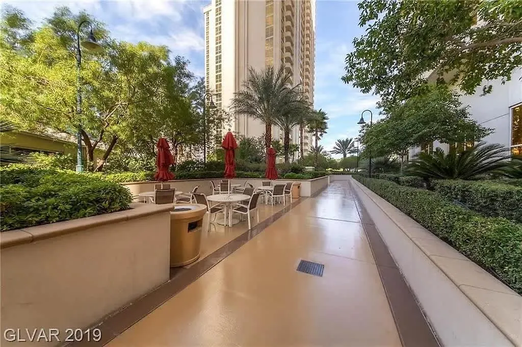 Apartment Beautiful Strip View Studio W Balcony 02807 Las Vegas